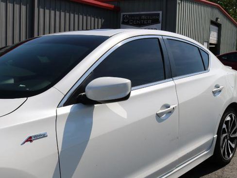Used 2018 Acura ILX FWD image 4