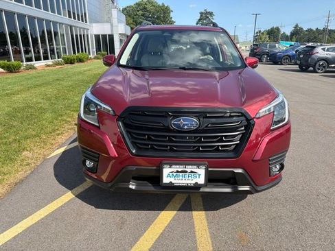 Used 2024 Subaru Forester Limited AWD/4WD image 2