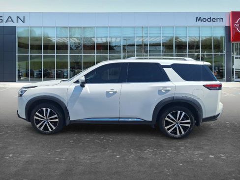 Used 2023 Nissan Pathfinder Platinum w/ Cargo Package AWD/4WD image 7
