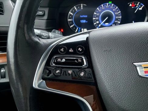 Used 2020 Cadillac Escalade Luxury image 17
