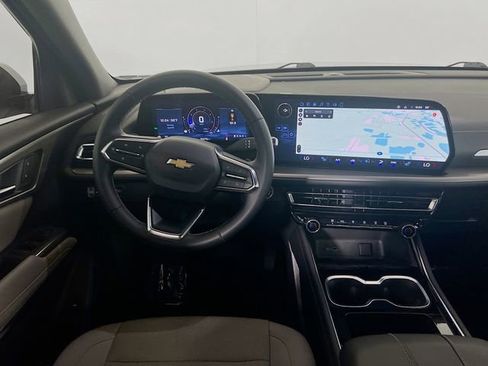 Used 2025 Chevrolet Traverse LT w/ LPO, Floor Liner Package image 22