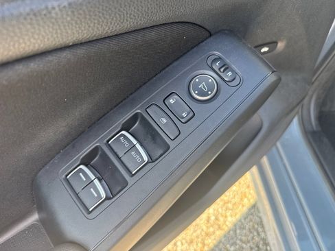 Used 2023 Honda Civic EX image 8