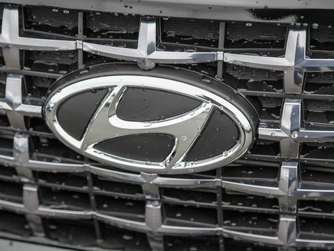 New 2025 Hyundai Venue SEL image 5