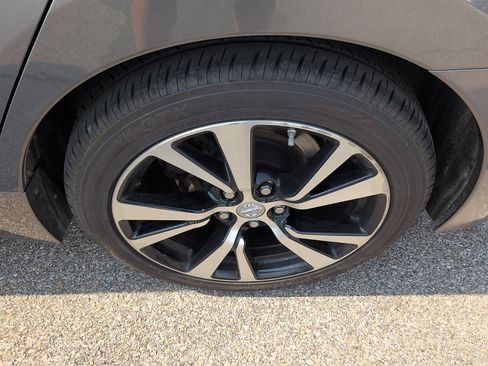 Used 2017 Nissan Maxima 3.5 SV FWD image 10
