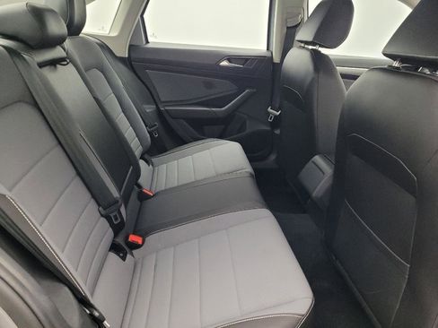 Used 2025 Volkswagen Jetta SE image 19