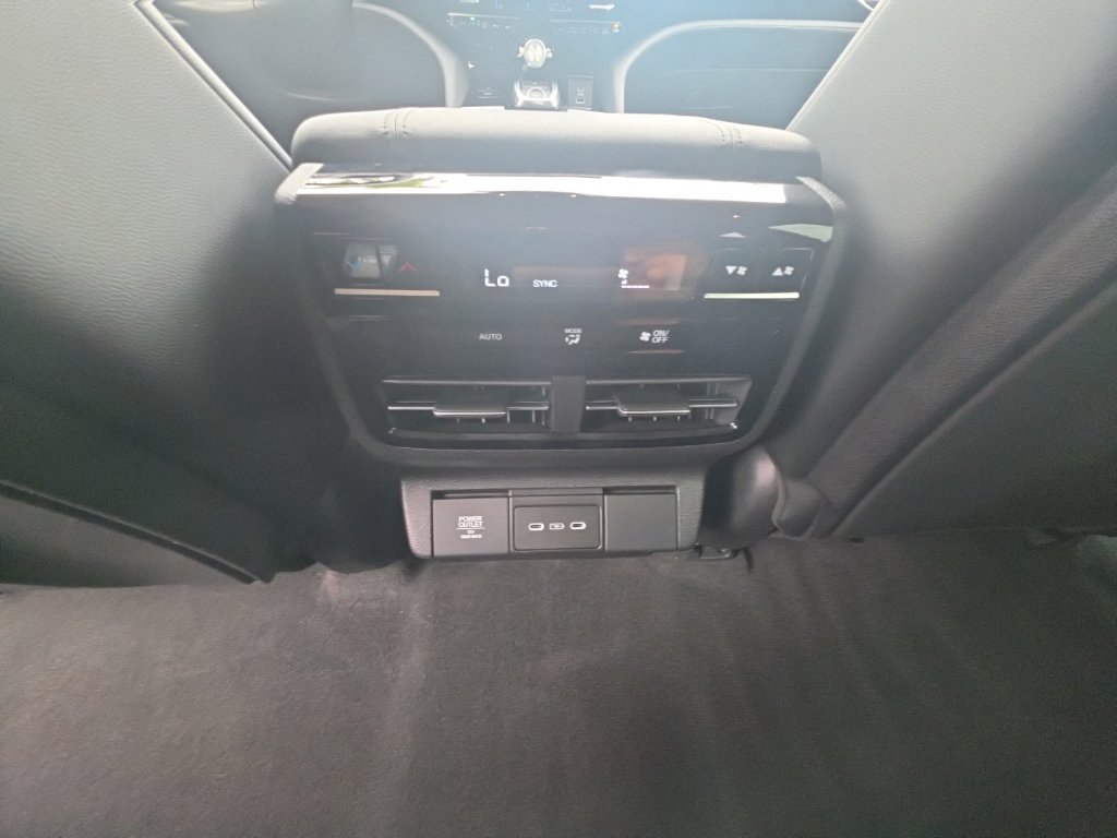Used 2026 Acura MDX FWD image 35