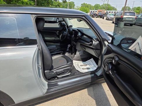 Used 2017 MINI Cooper 2-Door Hardtop FWD image 39