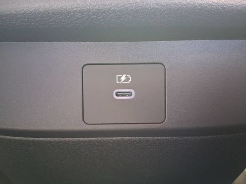 New 2026 Nissan Sentra SR w/ Floor Mat Package FWD image 27