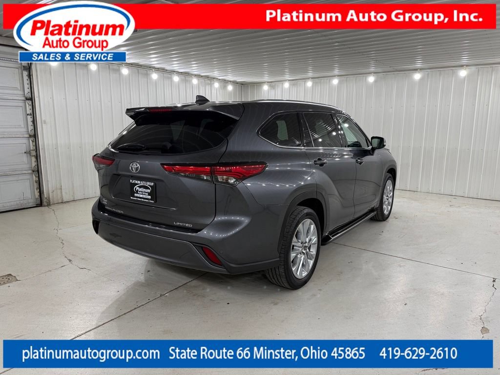 Used 2020 Toyota Highlander Limited FWD image 5