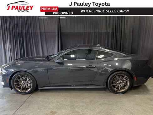 Used 2024 Ford Mustang GT Premium image 2