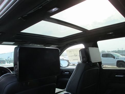 New 2026 GMC Yukon AT4 Ultimate image 13