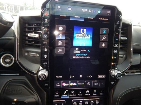 Used 2025 RAM 3500 Limited image 31