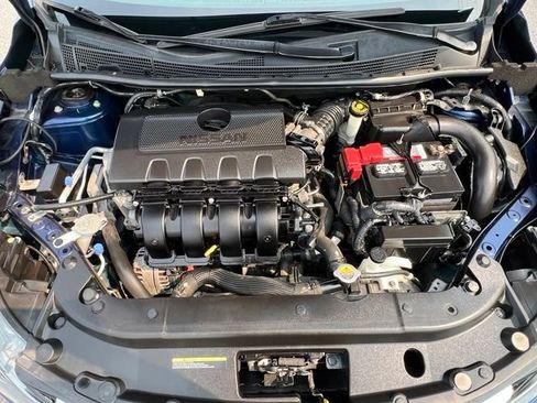 Used 2019 Nissan Sentra SV w/ Special Edition Package FWD image 10