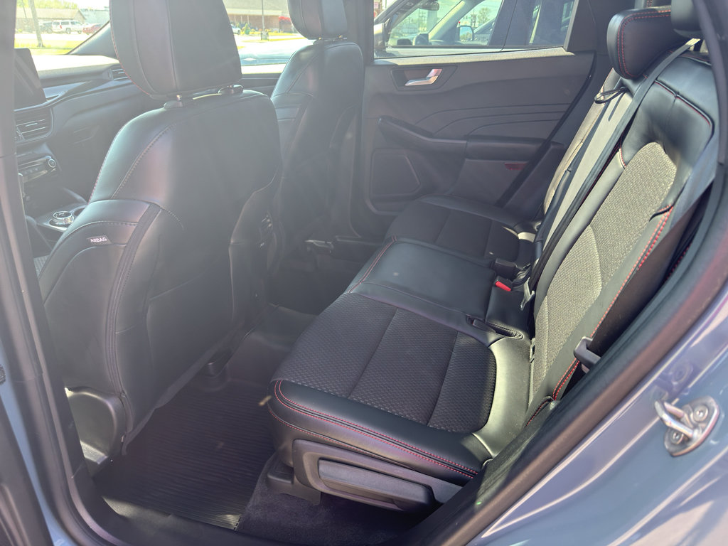 Used 2023 Ford Escape ST-Line w/ Tech Pack #1 FWD image 7