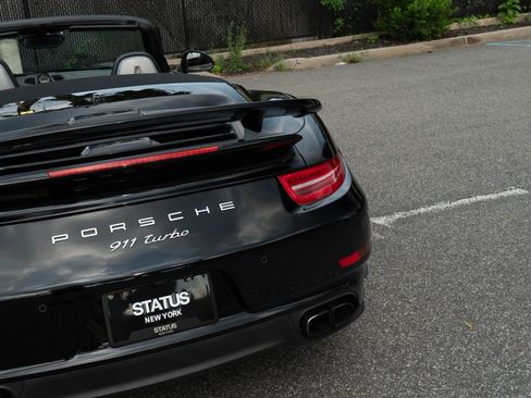 Used 2014 Porsche 911 Turbo image 30