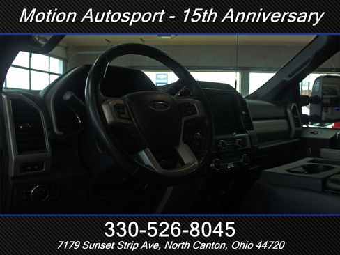 Used 2022 Ford F250 Lariat w/ Black Appearance Package image 14