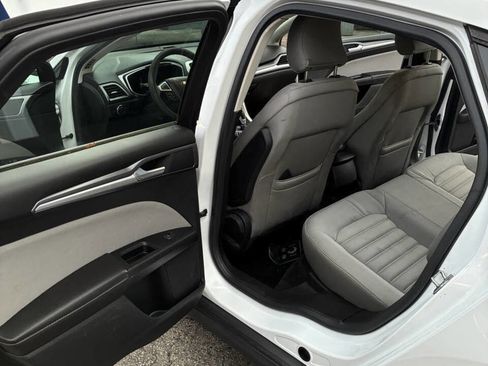 Used 2015 Ford Fusion S image 11