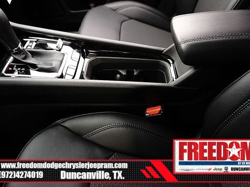 New 2026 Jeep Compass Latitude image 34