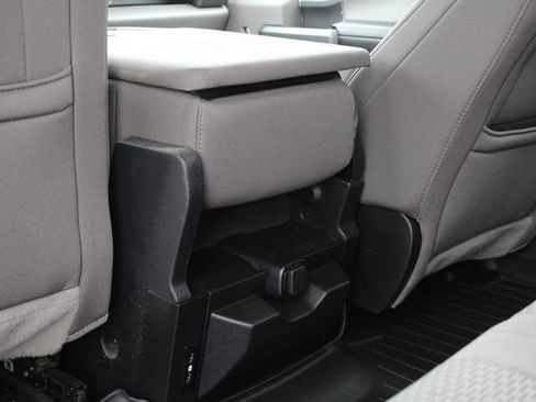 Used 2018 Ford F150 XLT w/ Equipment Group 302A Luxury image 21