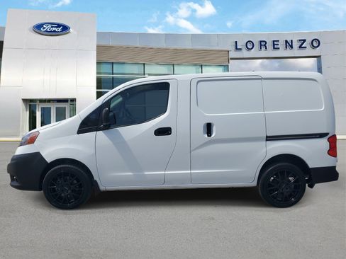 Used 2018 Nissan NV200 S w/ Cruise Control Package image 8