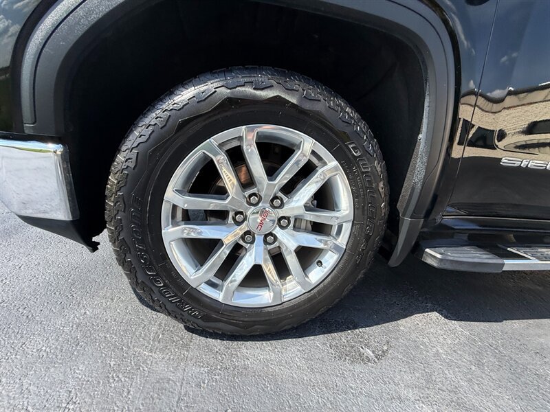 Used 2019 GMC Sierra 1500 SLT w/ SLT Premium Plus Package AWD/4WD image 30