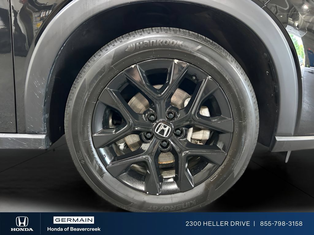 Used 2025 Honda HR-V Sport image 12