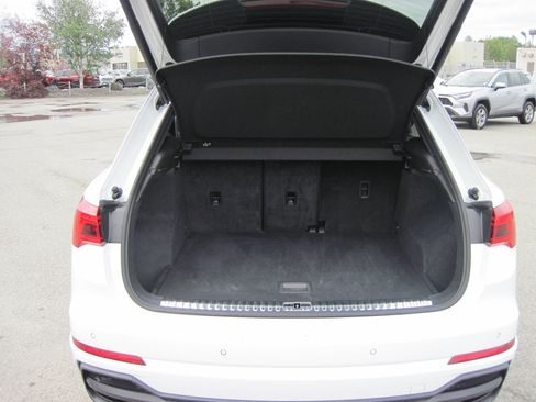 Used 2025 Audi Q3 2.0T Premium AWD/4WD image 6