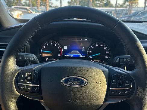 Used 2020 Ford Explorer Limited RWD image 25