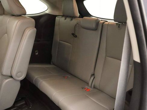 Used 2023 Toyota Highlander Limited FWD image 22