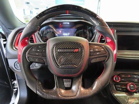 Used 2019 Dodge Challenger SXT w/ Blacktop Package image 7