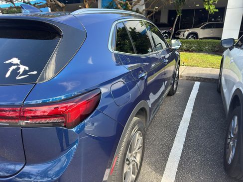 Used 2022 Buick Envision Essence w/ Technology Package I image 6