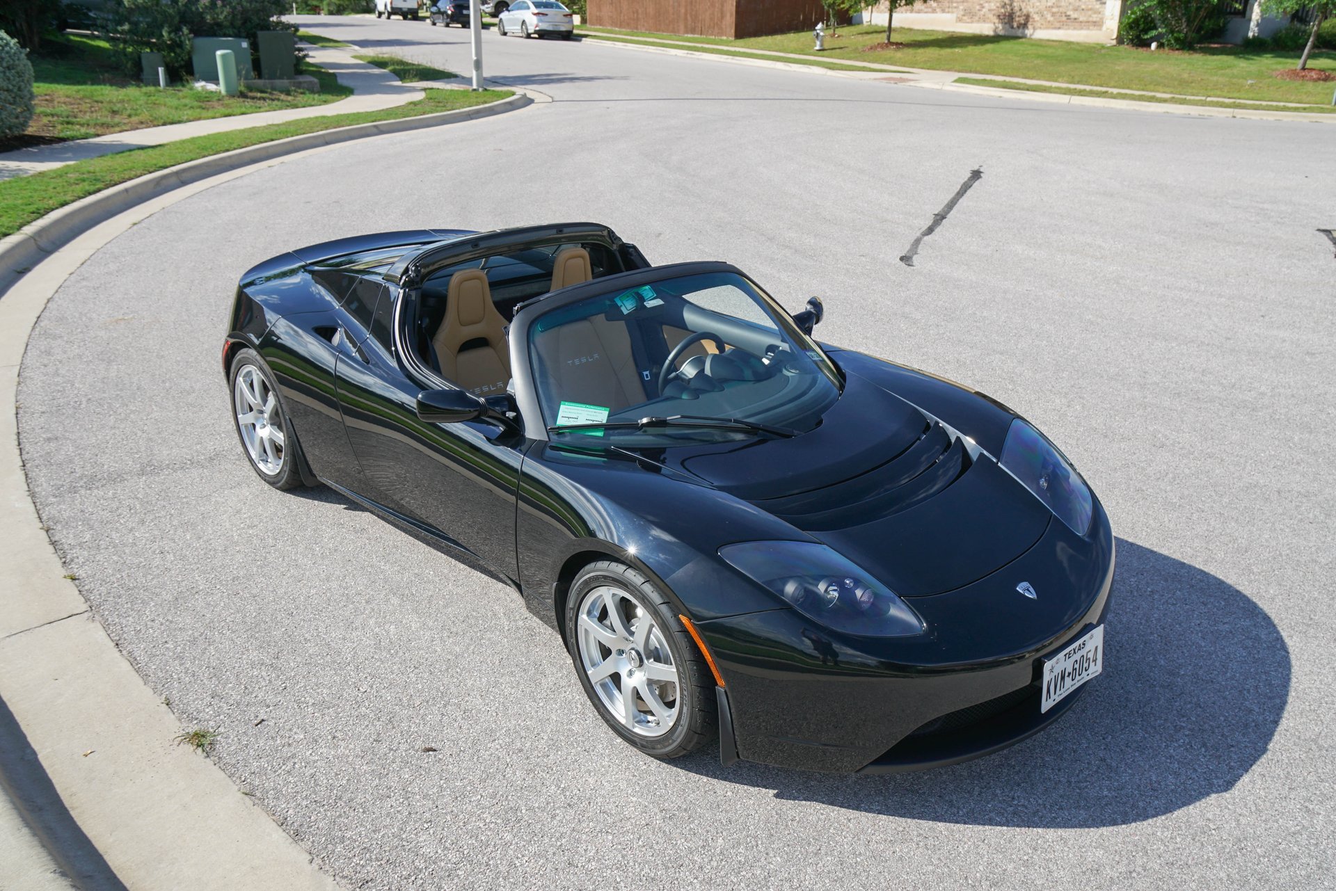 Used 2010 Tesla Roadster RWD image 32
