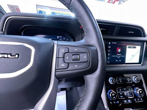 Used 2023 GMC Yukon Denali w/ Denali Reserve Package AWD/4WD image 20