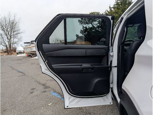 Used 2021 Ford Explorer 4WD Police Interceptor image 10