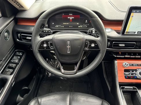 Used 2023 Lincoln Aviator Reserve w/ Equipment Group 201A RWD image 13