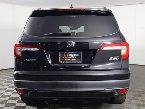 Used 2022 Honda Pilot Sport image 11