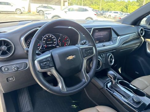 Used 2020 Chevrolet Blazer Premier w/ Driver Confidence II Package FWD image 34