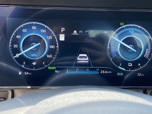 New 2025 Hyundai Elantra SEL image 15