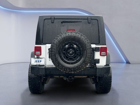 Used 2017 Jeep Wrangler Unlimited Sport image 4