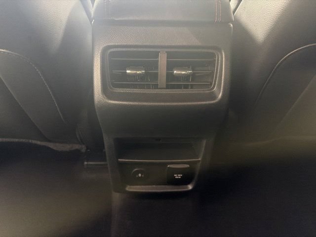 Certified 2024 Ford Edge ST-Line AWD/4WD image 30