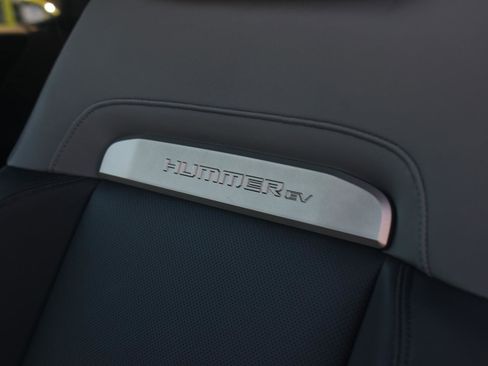 New 2025 GMC Hummer EV 3X image 12