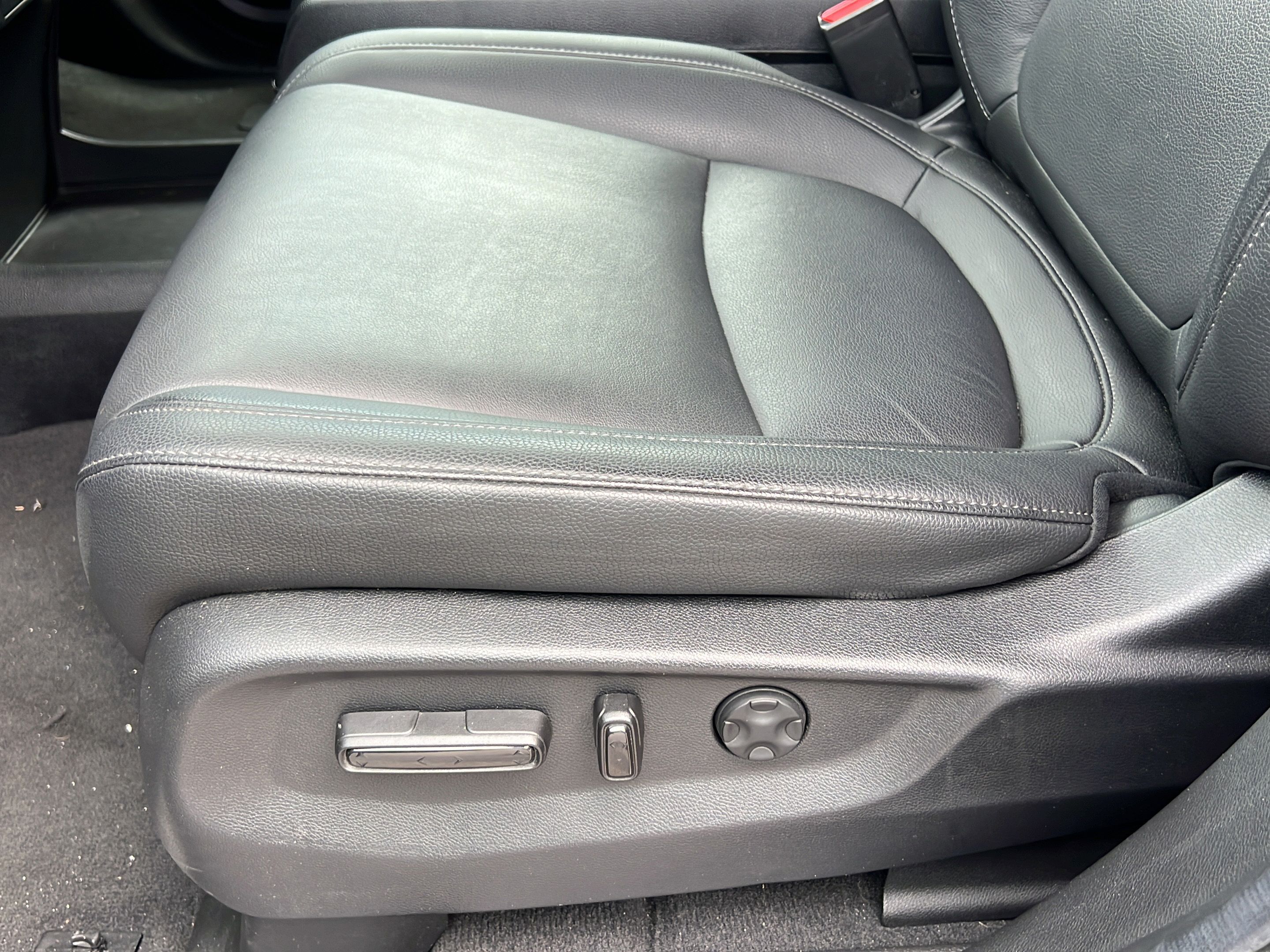 Used 2025 Honda Odyssey EX-L image 15