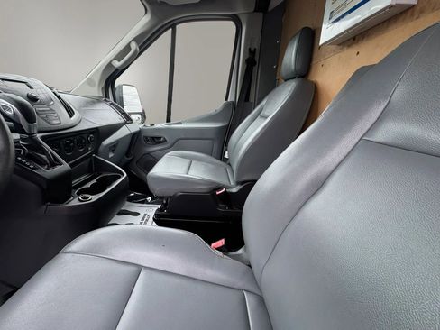 Used 2019 Ford Transit 250 148 Medium Roof RWD image 13