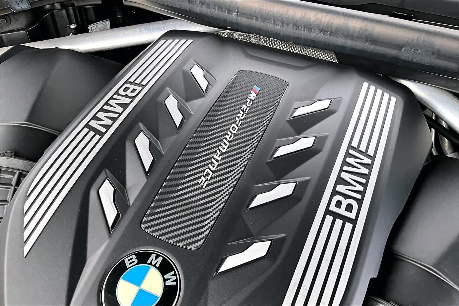 Used 2021 BMW X6 M50i w/ Executive Package AWD/4WD image 33
