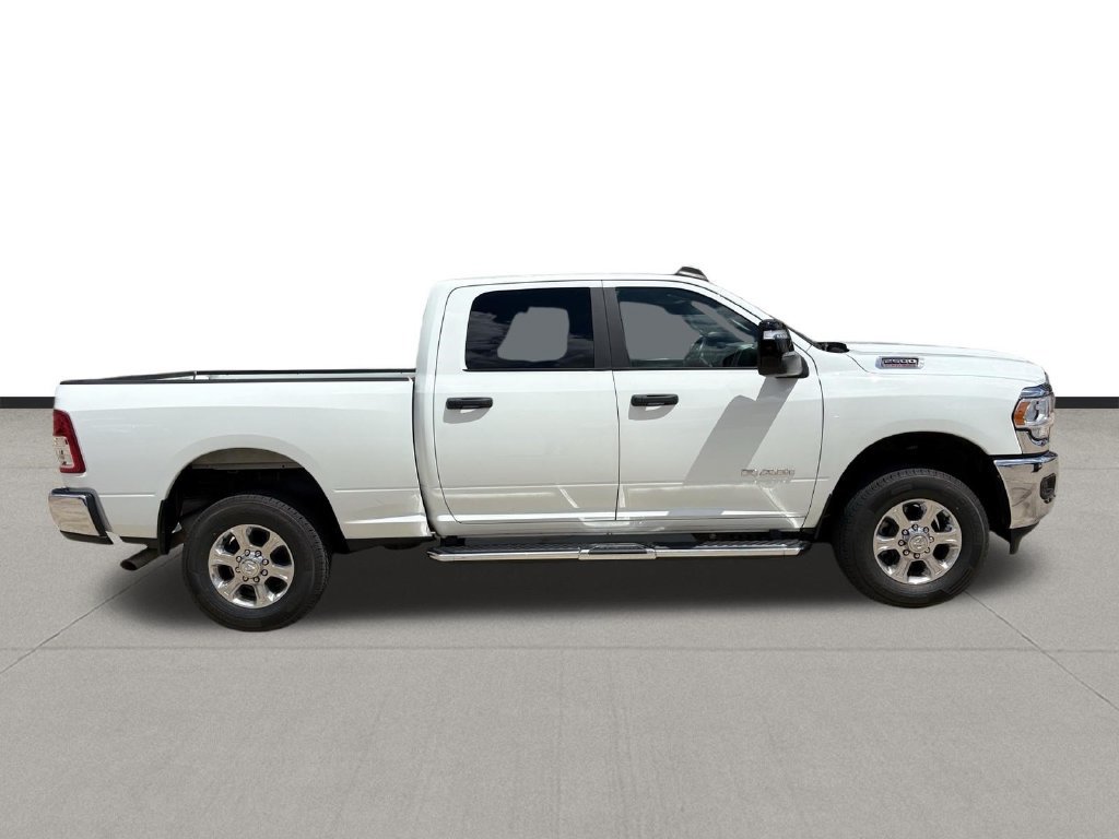 Used 2024 RAM 2500 Big Horn AWD/4WD image 4