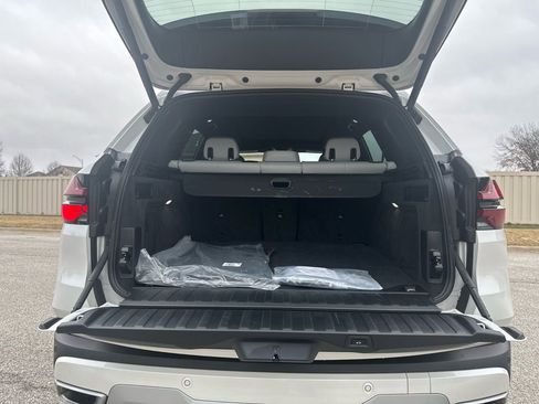 Used 2025 BMW X5 xDrive40i w/ Premium Package image 24