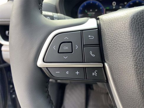Used 2025 Toyota Grand Highlander Platinum image 31