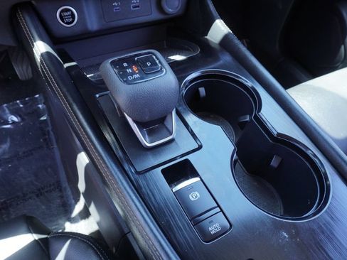 Used 2023 Nissan Rogue SL w/ SL Premium Package FWD image 19