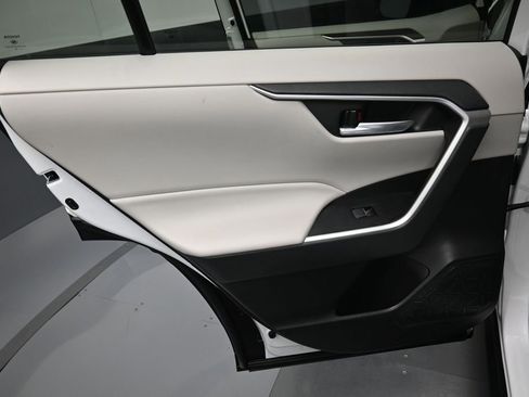 Used 2023 Toyota RAV4 XLE Premium AWD/4WD image 30