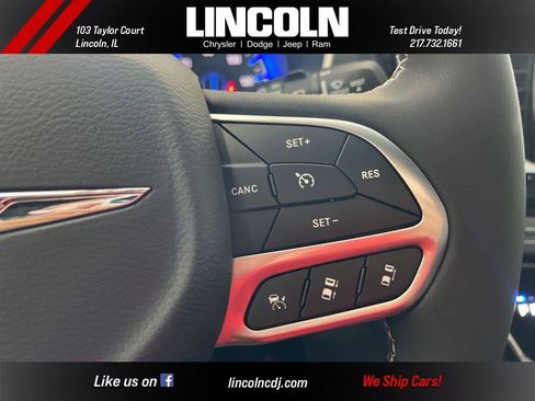 New 2026 Chrysler Pacifica Select image 15